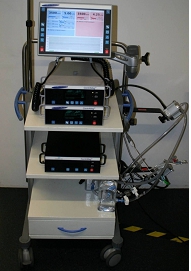 Mobilní stojan hardware pro ECMO/VAD